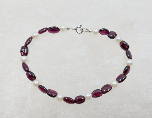 Garnet and Pearl bracelet