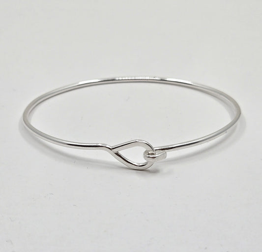 Teardrop Wire Bracelet