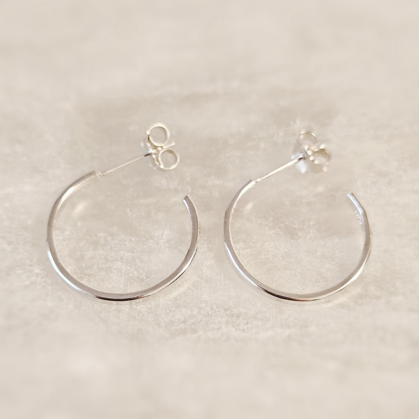 Flat Wire Hoops