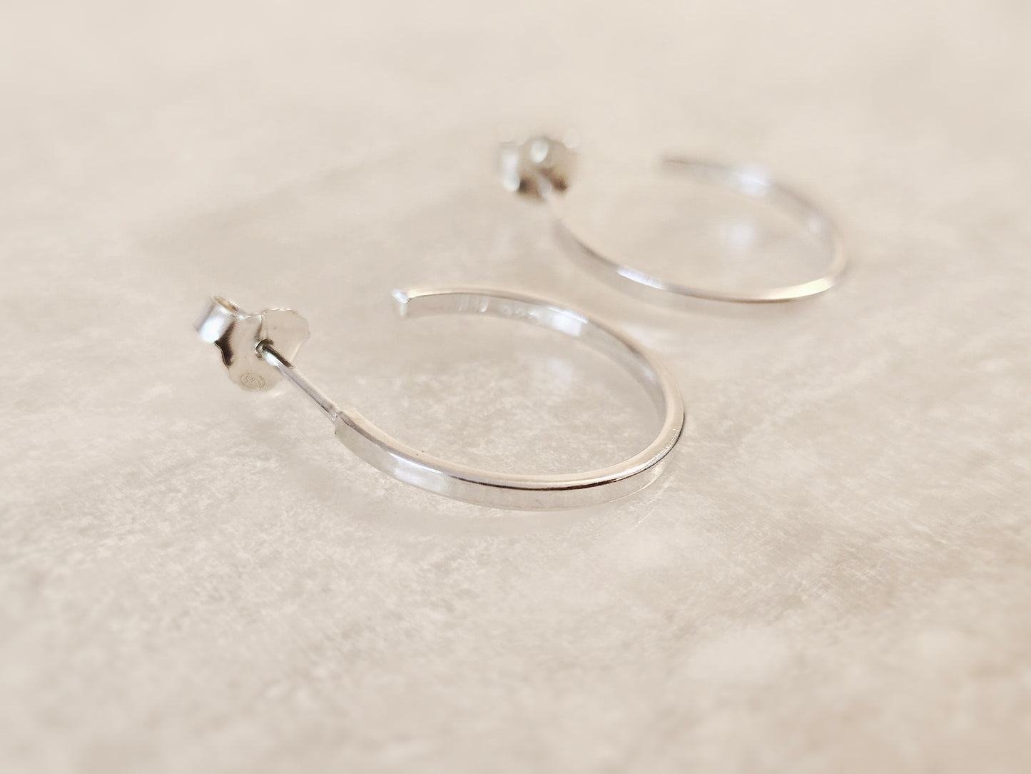 Flat Wire Hoops